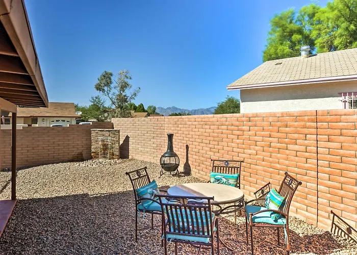 Holiday home Fenced! Quiet 2-unit Combo In