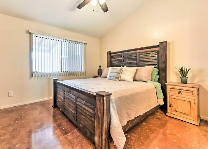 Holiday home Fenced! Quiet 2-unit Combo In Tucson