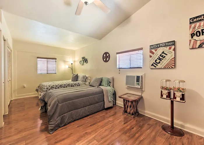 Holiday home Fenced! Quiet 2-unit Combo In Tucson