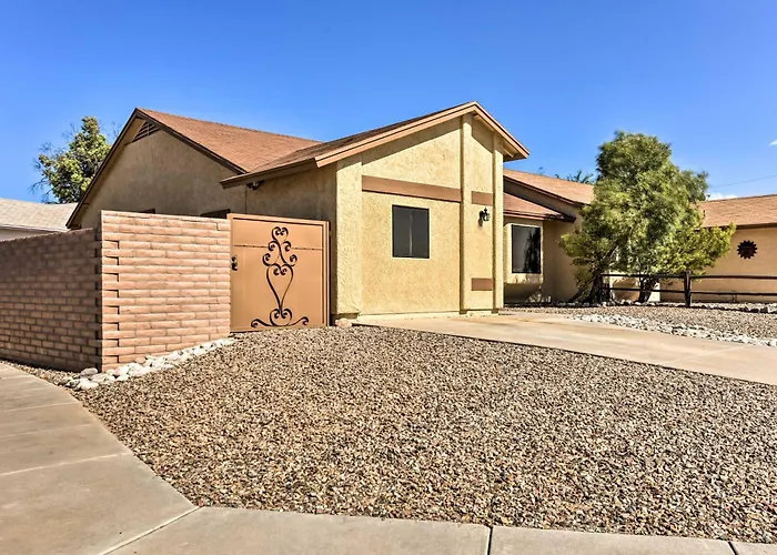 Holiday home Fenced! Quiet 2-unit Combo In *