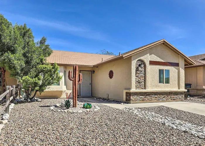 Holiday home Fenced! Quiet 2-unit Combo In