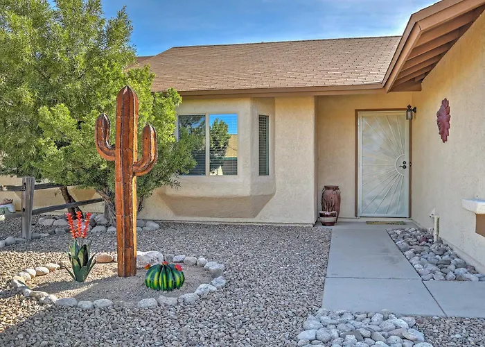 Fenced! Quiet 2-unit Combo In Holiday home *
