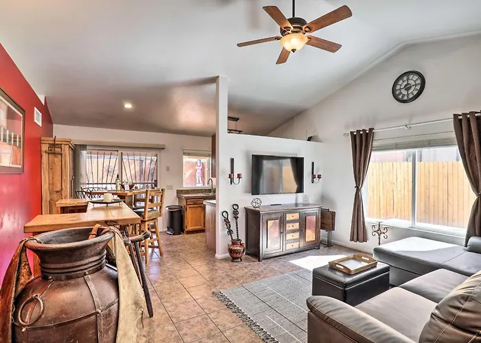 Fenced! Quiet 2-unit Combo In