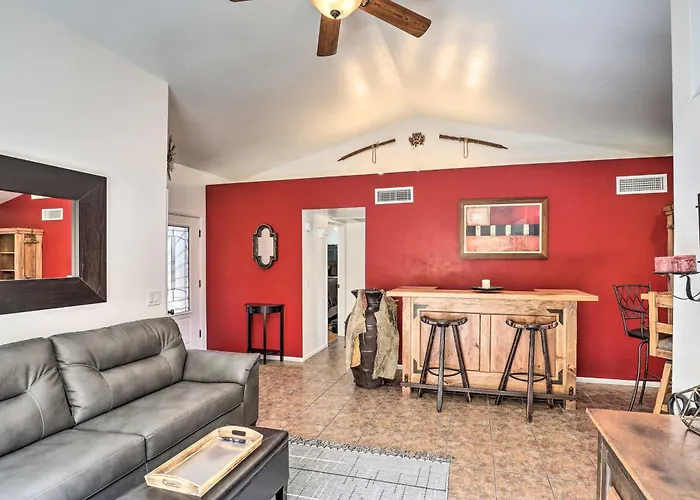 Holiday home Fenced! Quiet 2-unit Combo In Tucson