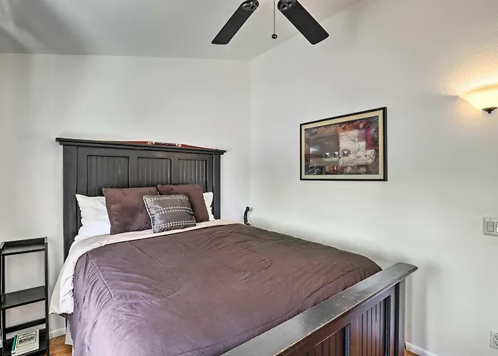 Holiday home Fenced! Quiet 2-unit Combo In Tucson